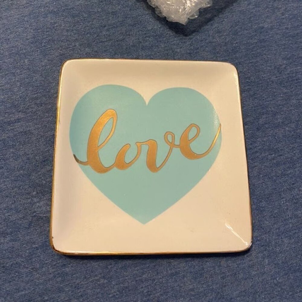 Decorative dish